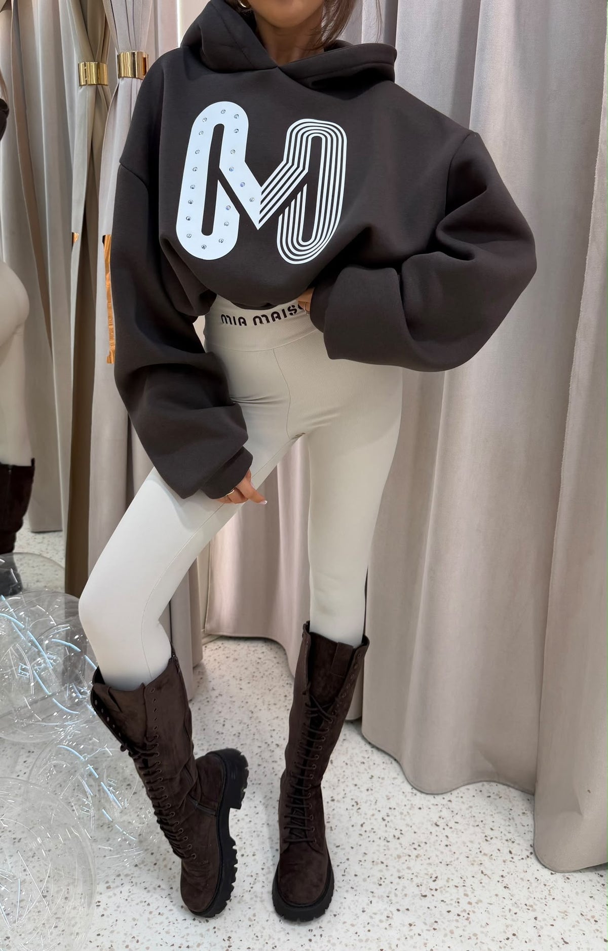 Bluza hoodie SHINE GIRL Mia Maison czekoladowa