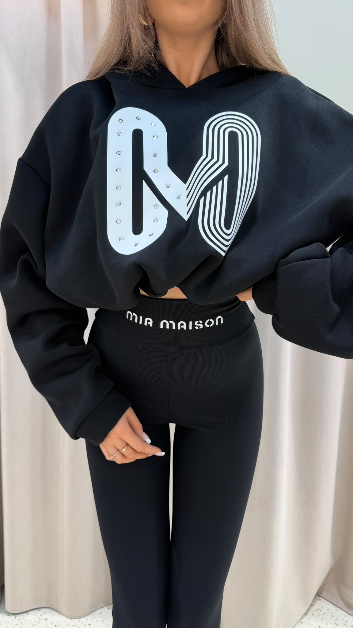 Bluza hoodie SHINE GIRL Mia Maison czarna