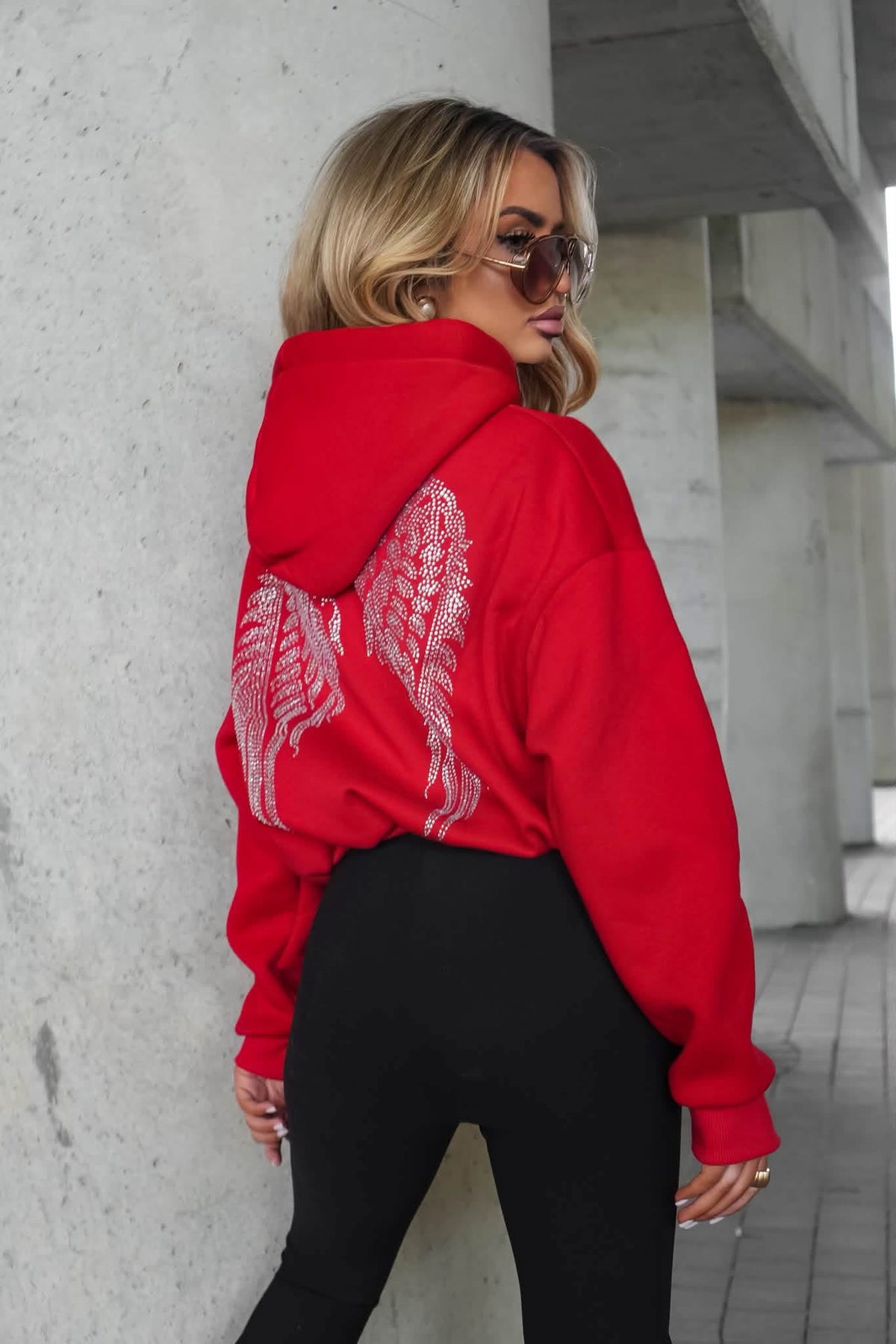 Bluza kangurka SERAPH La Monne kolor czerwony